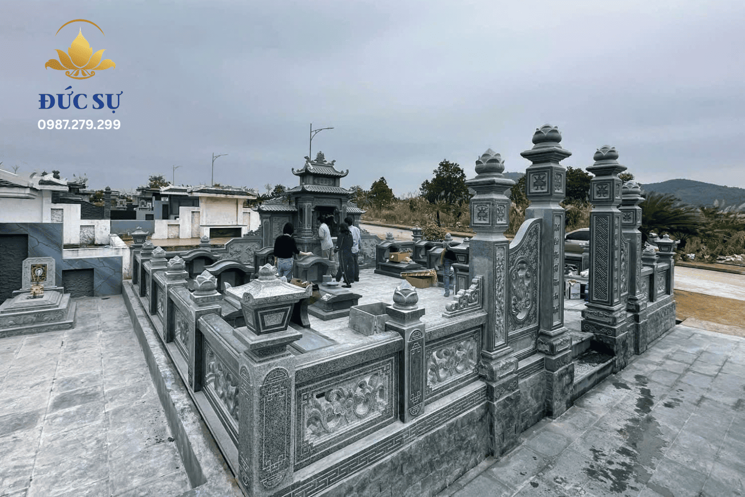 Khu Lăng Mộ Đá Xám Ghi DS025