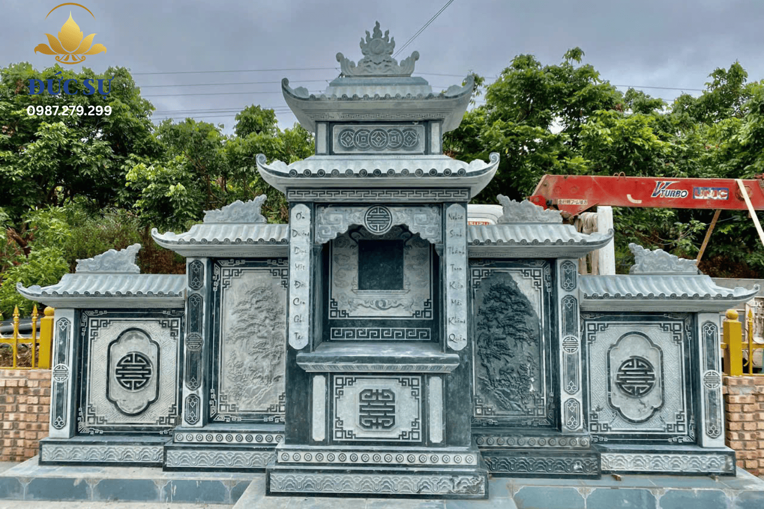 Lăng Thờ Đá Xanh DS012