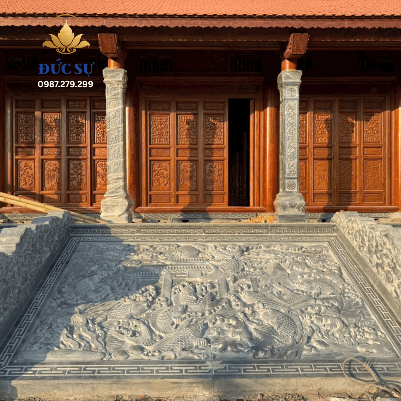 Cuốn Thư Đá DS149