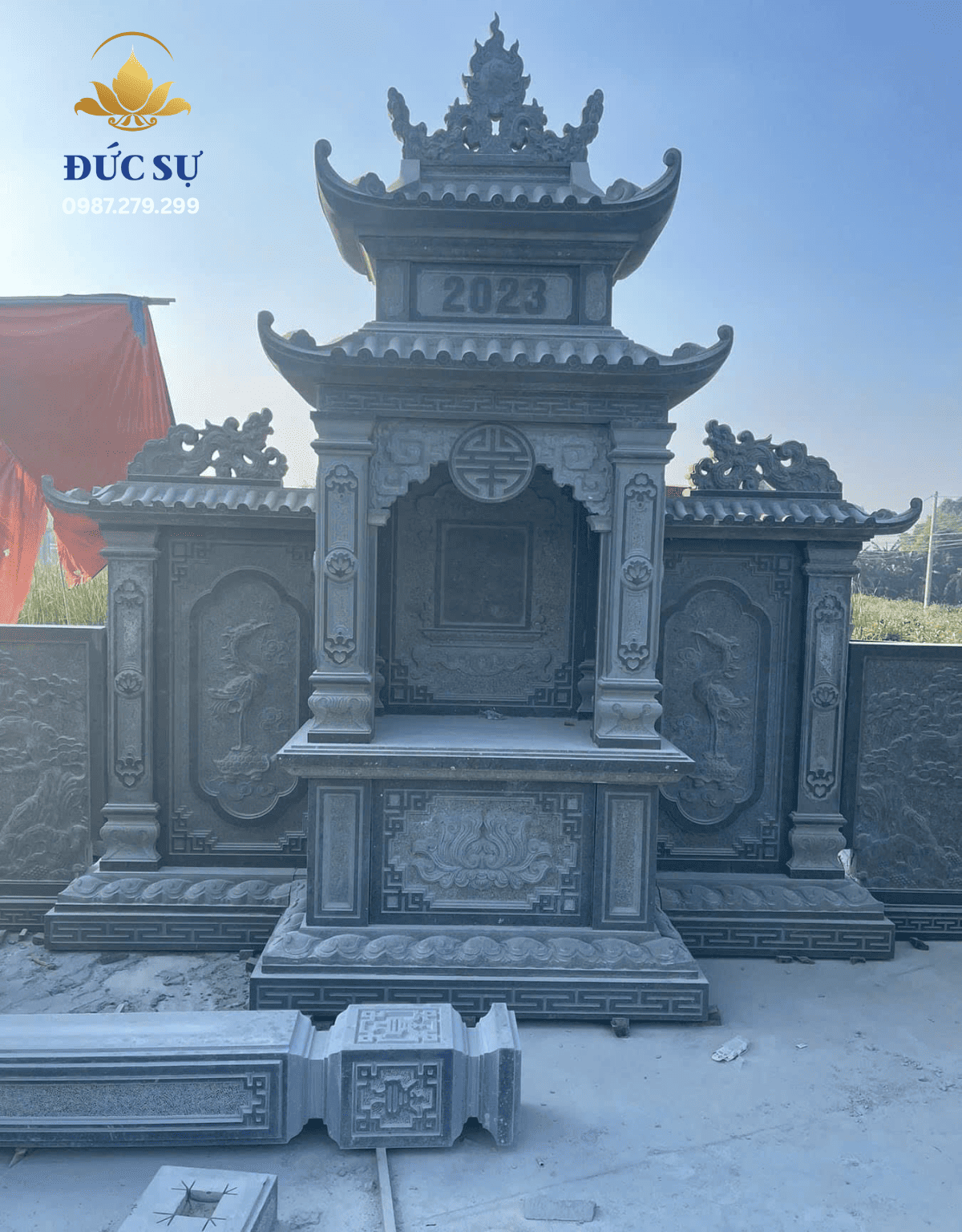 Lăng Thờ Đá Xám Ghi DS033