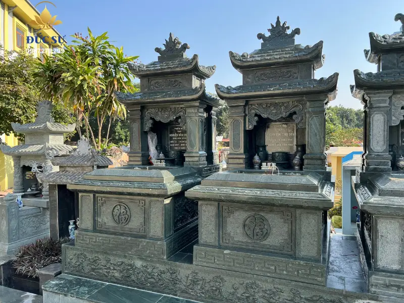 Mộ đá tự nhiên là gì
