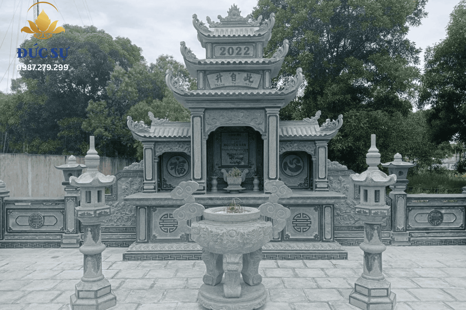 Lăng Thờ Đá Xám Ghi DS001