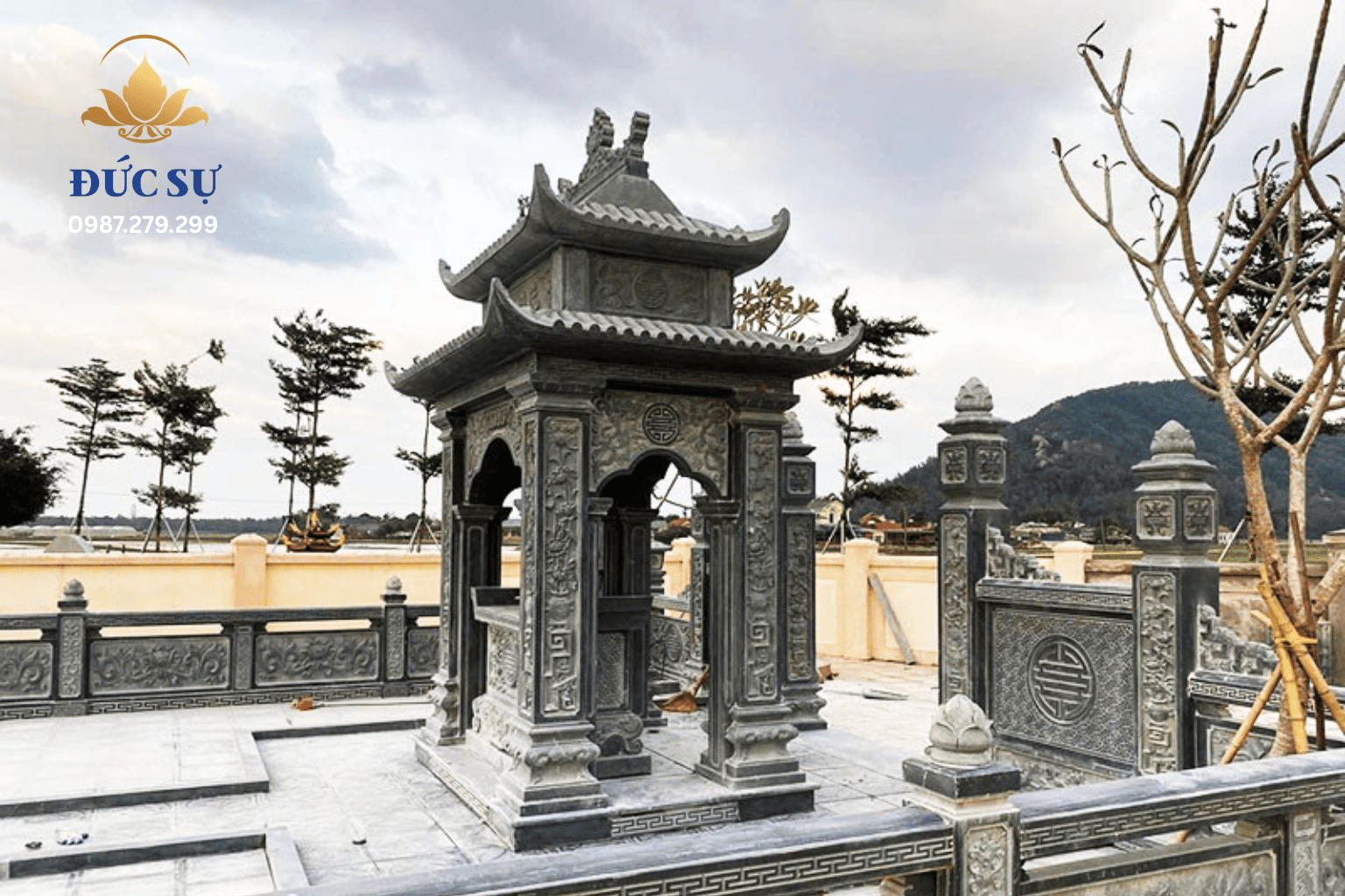 Khu Lăng Mộ Đá Xám Ghi DS028