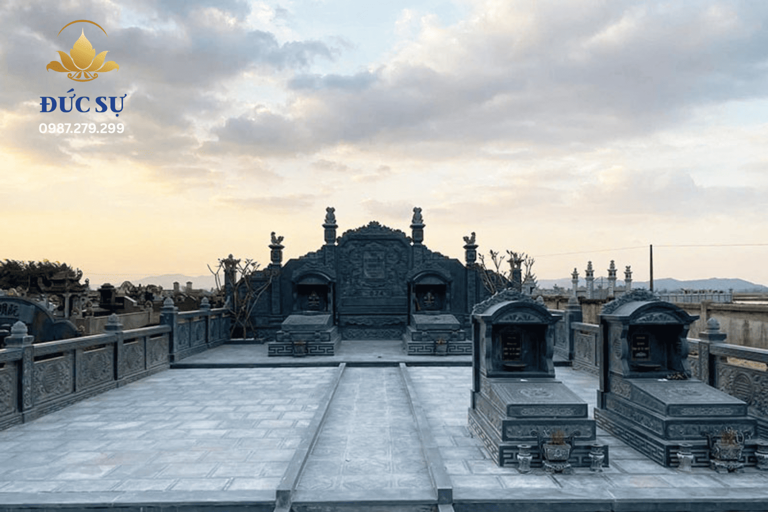 Khu Lăng Mộ Đá Xanh DS030