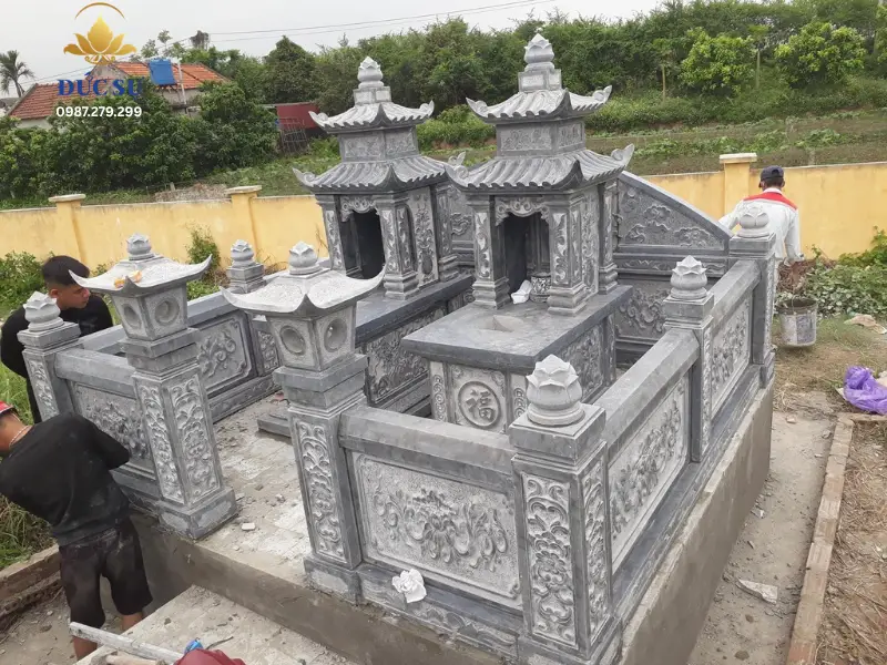 thiết kế mộ đá có mái che