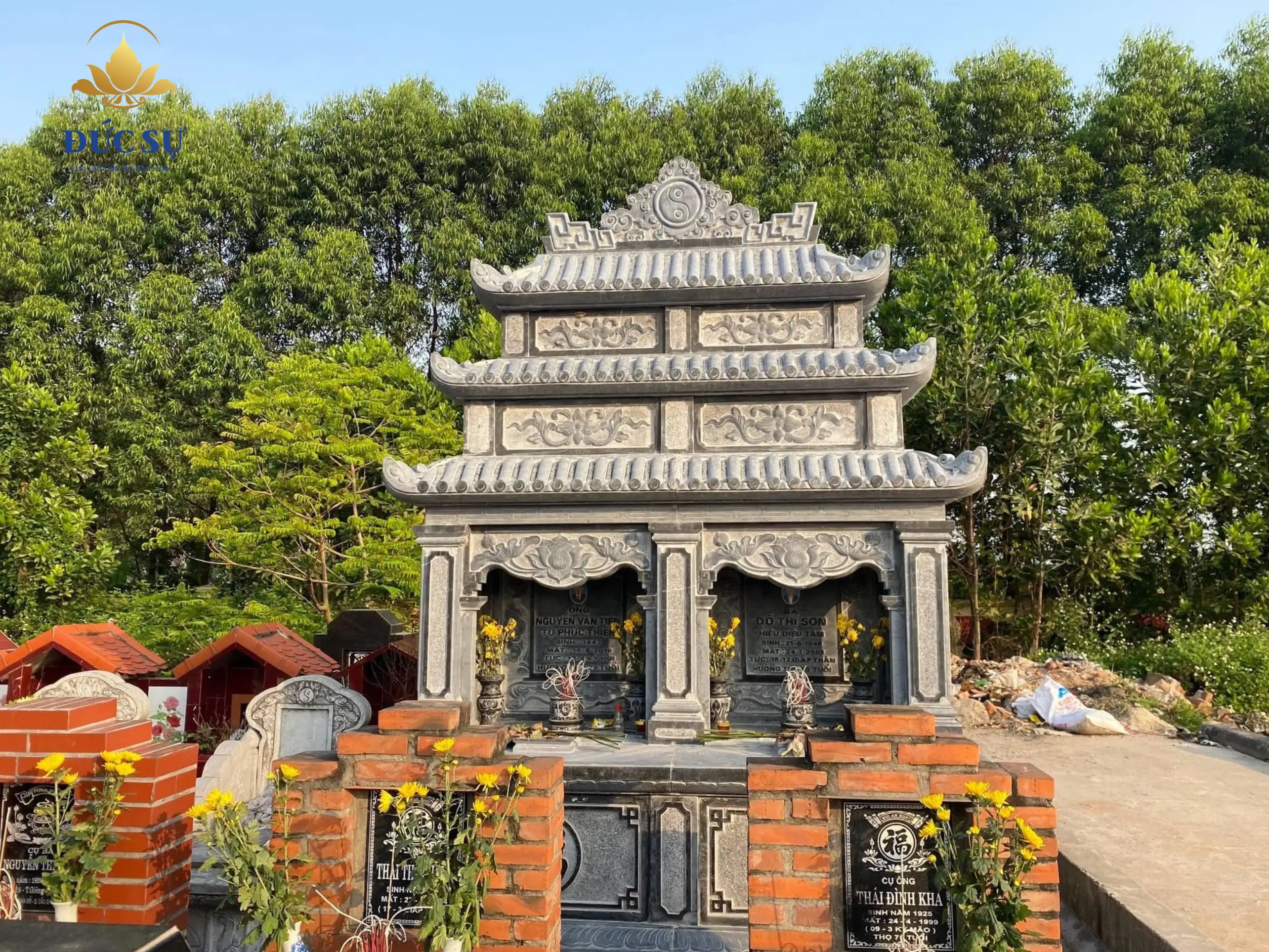 lăng mộ đá đôi có mái che