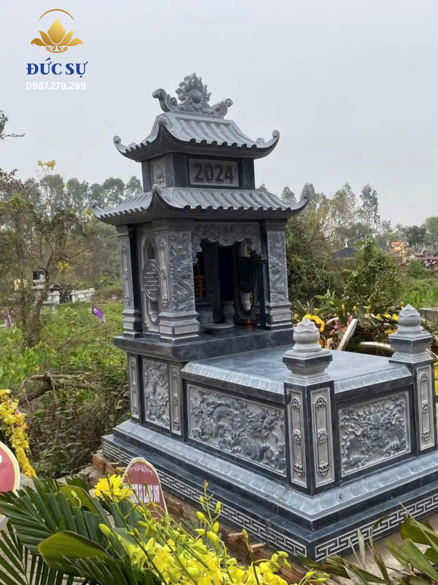 Lưu ý quan trọng khi thiết kế và thi công mộ đá hai mái