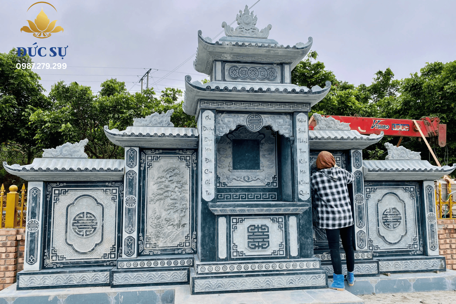 Lăng Thờ Đá Xanh DS010