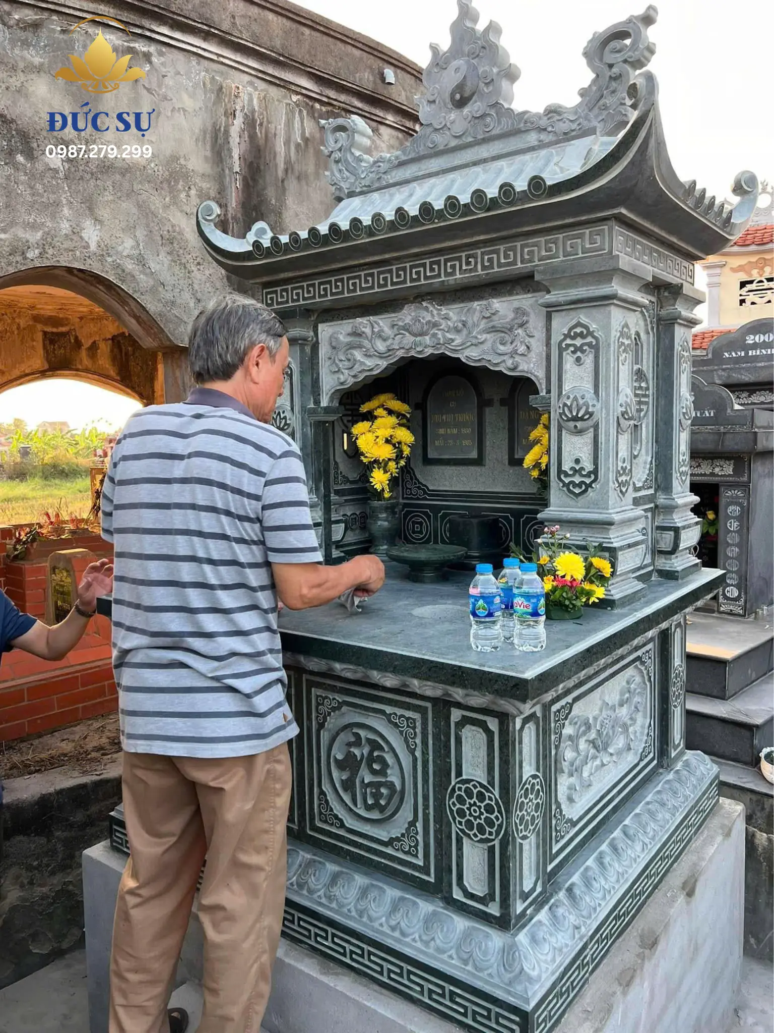 Lăng thờ đá 1 mái 