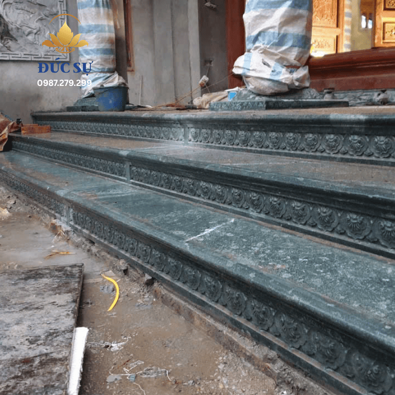 Bậc Tam Cấp DS142
