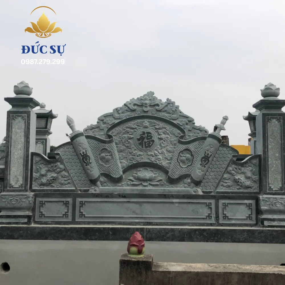Cuốn Thư Đá DS082
