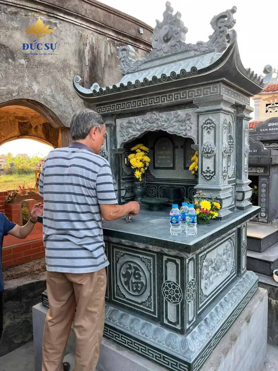 lăng mộ đá 1 mái đẹp